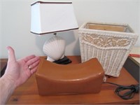wicker basket -back vibrator -sm. shell light