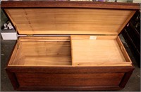 Furniture Ricardo Lynn Cedar Lined Storage Chest