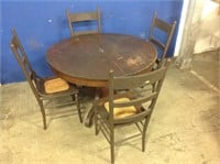 ANTIQUE ROUND DINING TABLE 4 CHAIRS