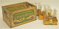 Wooden GREEN RIVER Crate w/4 Six PK Bottle Carries