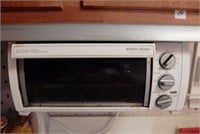 Black & Decker Spacesaver Toaster Oven