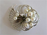 Vintage sterling silver cultured pearl brooch