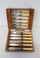 Boxed vintage fish servers with sterling ferrules