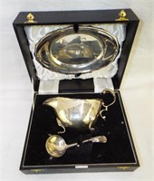 England Silver Plate Sauce Boat, Tray & Lade