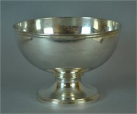 TIFFANY & CO. STERLING FOOTED CENTER BOWL