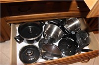 Selection of Pots & Pans- contents of drawer