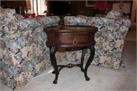 Nicely Carved 1 Drawer Entry/Side Table