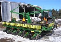 John Deere 1760 12 Row Planter