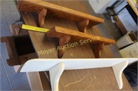 2 Wooden & 2 Solid Surface Shelves