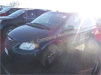 2006 Chrysler Town and Country 1A4GP45R26B613057