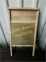 Vintage Maid-Rite washboard