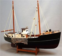 MODEL FISHING TRAWLER