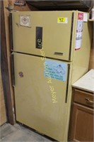 Fridgidaire Refrigerater/Freezer