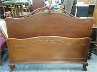 GORGEOUS TWIN BED W BALL AND CLAW CHIPPENDALE LEGS