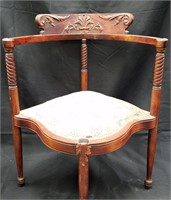 LATE 19C EARLY 20C CORNER CHAIR