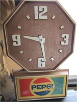 VINTAGE PEPSI COLA CLOCK !