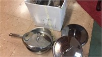 Box lot pots & pans Master Craft