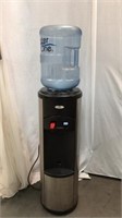 Oasis Hot & Cold Water Cooler With 5-Gallon Jug