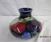 Moorcroft vase 4.25"