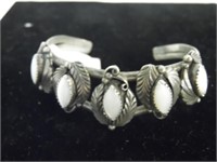 STERLING SILVER CUFF BRACELET WITH FEATHER DESIGN