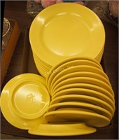 Yellow Arrowhead Dinner Plate & Saucer Set