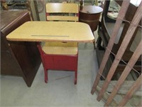 The American Desk Crusader School Desk