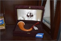 Handcrafted Vtg Meershaum Tobacco Pipe w/ Case