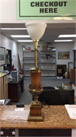 VTG WOOD AND BRASS LAMP W TORCHIERE GLASS SHADE 34