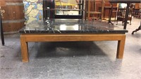 SQUARE COFFEE TABLE WITH OAK BASE AND BLACK &