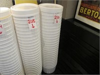 LOT, 1-1/2 GAL PLASTIC CONTAINERS