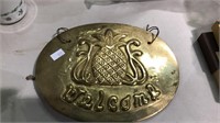 Brass oval pineapple welcome plaque 8 x 7"