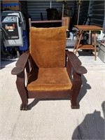 M79- ANTIQUE ROLLING ROYAL CHAIR
