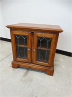 Traditional Style & Table w/ Leaded Glass Doors