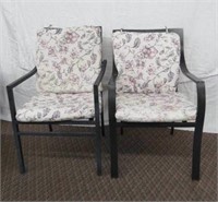 Pair of patio chairs removable cushions