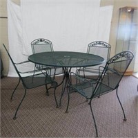 5 piece metal patio set 48" table and 4 chairs