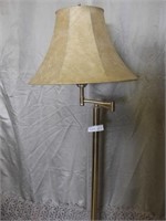 Brass Floor/Reading Lamp w/Swing Arm Top