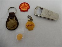 LOT OF 5 SHELL PROMOTIONAL ITEMS - 2 KEY CHAINS -