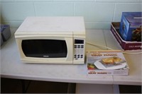 Working RCA Microwave & Microwavable Hotplate