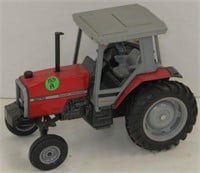 Ertl MF 3070 Tractor, 1/16