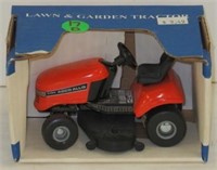 Scale Models Agco Allis 514H Lawn Mower, 1/16