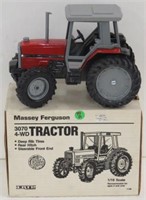 Ertl Massey Ferg. 3070 MFWD Tractor, 1/16, NIB
