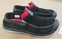 New Pair Size 10 Crocs Shoes