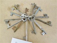 Lot of Vintage Skeleton Keys