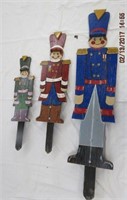 3 wood soldier lawn ornaments