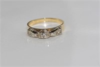 9ct yellow gold and diamond 'bow' ring