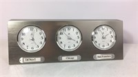Three time zone desk clock