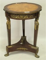 FRENCH NEOCLASSICAL TASTE GUERIDON TABLE