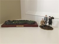 Resin Figures of Golfers & of Harbor Town