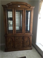 Traditional Breakfront China Display Cabinet