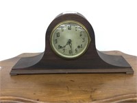 New Haven Clock Company mantel clock